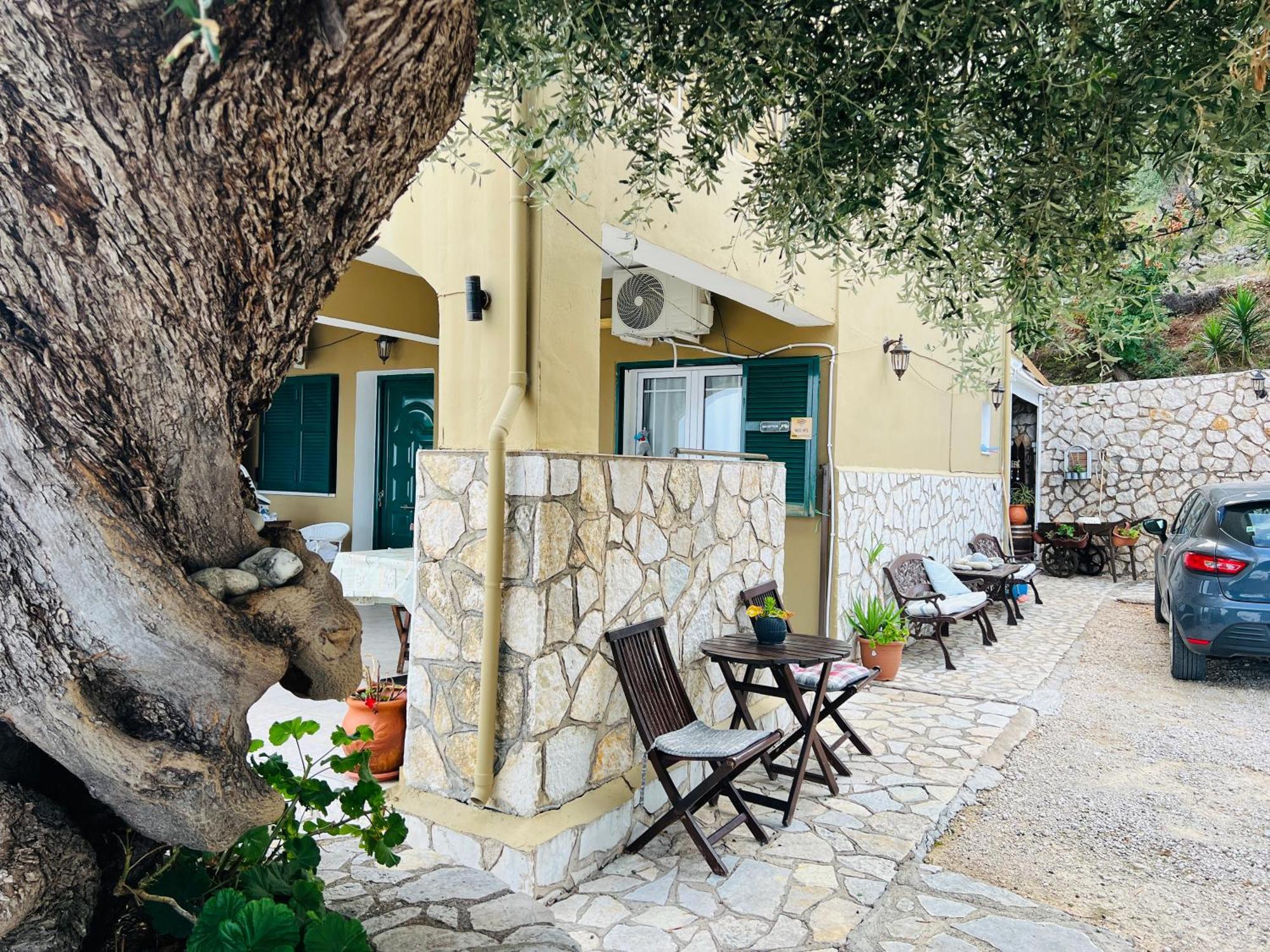 ホテル La Casa D' Irene (Adults Only) Áyios Nikítas エクステリア 写真